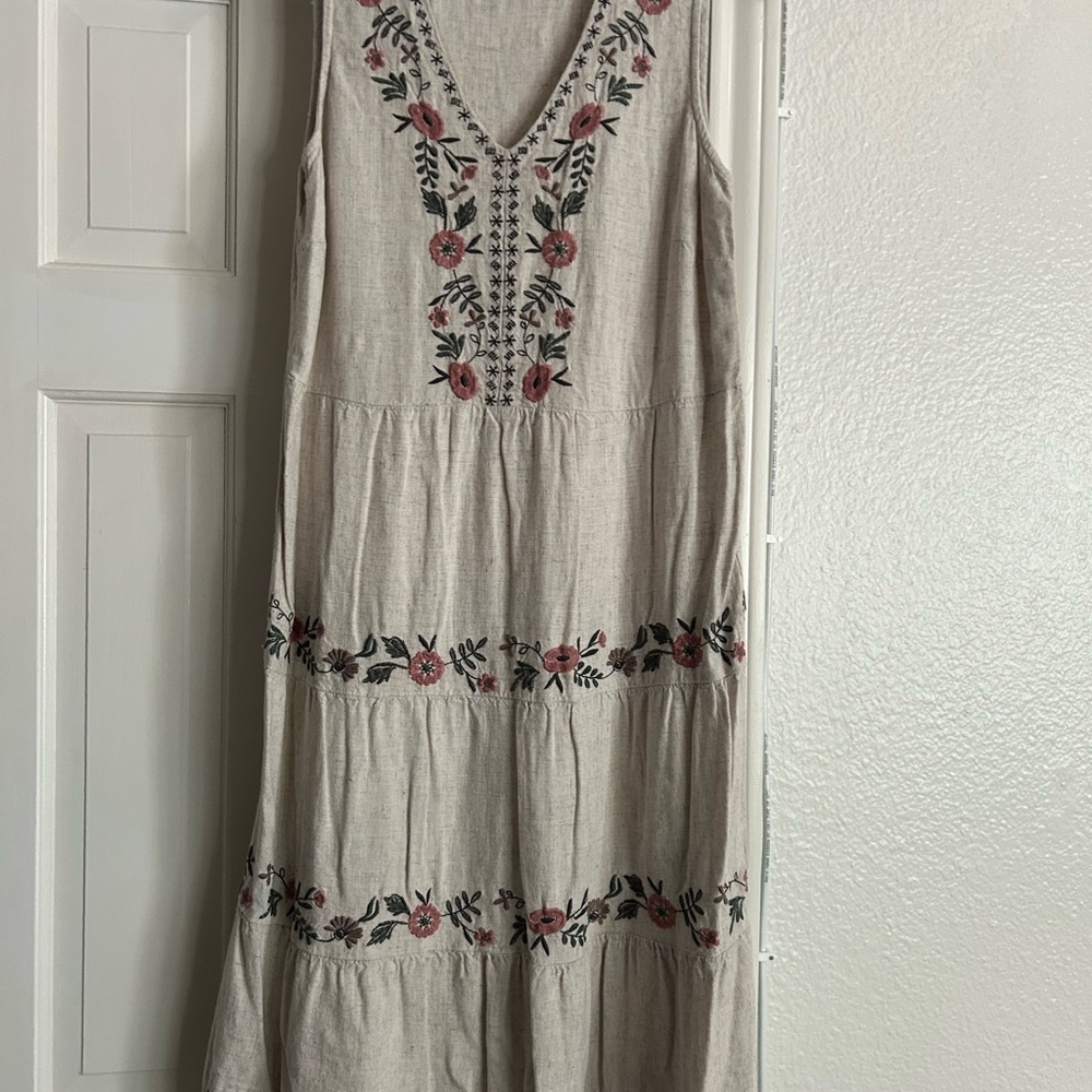 J. Jill Beige Floral Embroidered Long Sleeve Dress